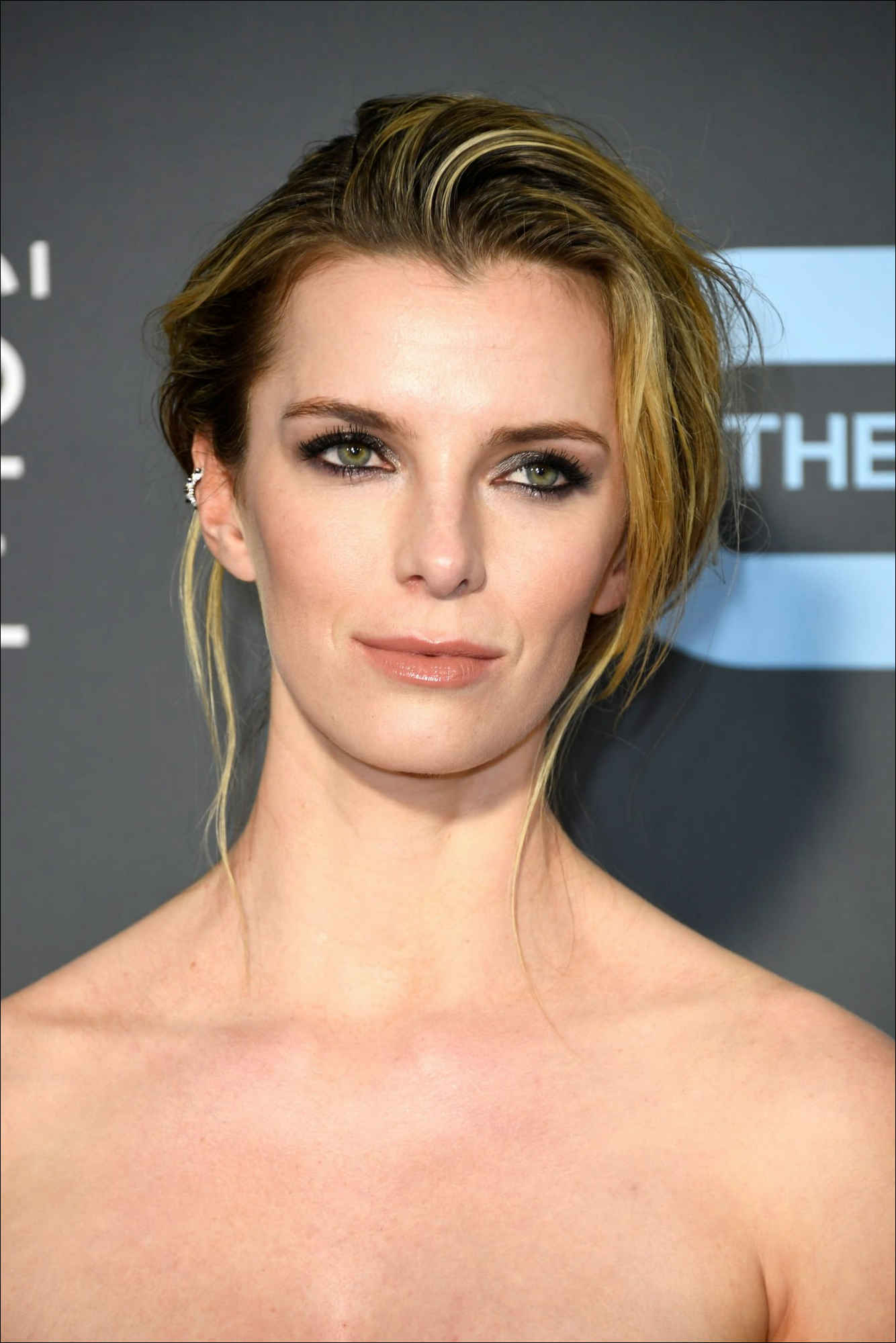0100.jpg 0100.jpg
